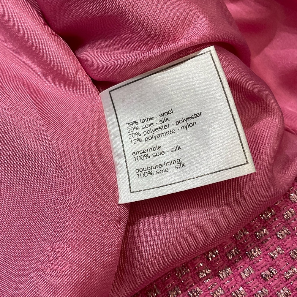 Chanel Jacket - Picture 4 of 7
